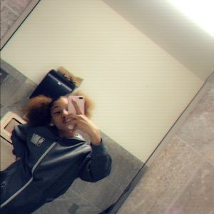 Meet your Posher, Savannah